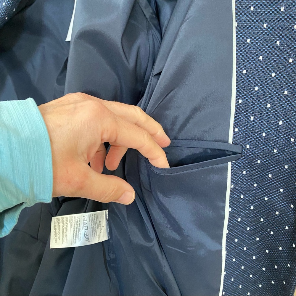 Banana Republic Blazer Navy with White Polka Dots. Women’s size 4. - Picture 9 of 15